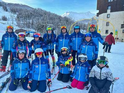 Groupe jeune reprise de la saison Photo groupe jeune